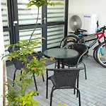 Lejlighed Mindaugo Apartamentai Su Sildomu Baseinu, Sporto Sale, Vaiku Kambariu, Work Zona